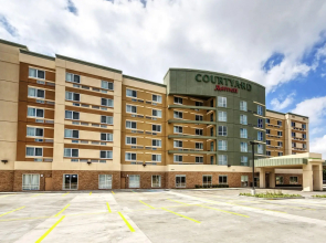 Courtyard Westbury Long Island