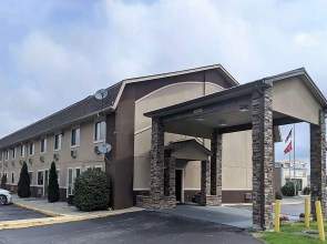 Super 8 by Wyndham Shelbyville