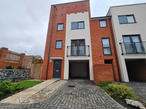 Ipswich - 3 Beds - Sleeps 6 - Private Garden