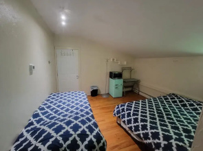 184 Heath St