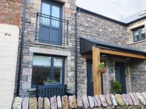Macaw Cottages No 4A