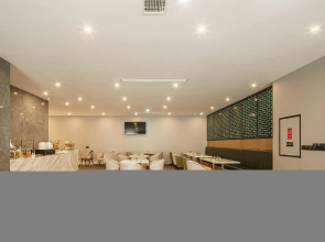 Atour Hotel Lashan High-Speed Railway Station