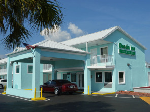 Destin Inn and Suites