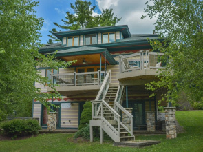 Lake Effect 5 Bedroom House
