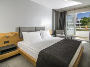 Altin Yunus Apart Beach Plus