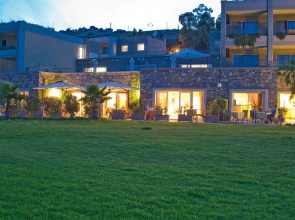 Comfortable Studio With AC, a Terrace or Balcony by the sea