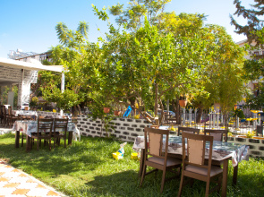 Nergos Side Hotel