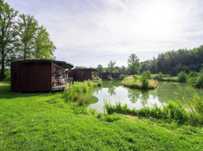 Vacation House Near Tournai Forest Retreat