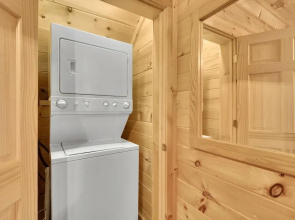 King Of The Mountain 3 Bedroom Cabin