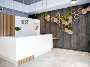 Hotel 107