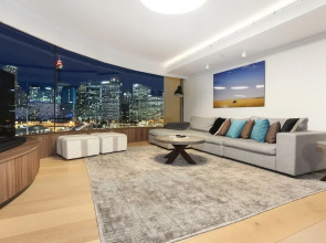 Darling Harbour Views