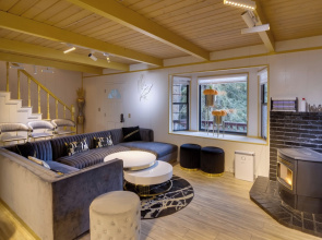 Outdoor Oasis in Pine Mountain Club! Cabin Getaway