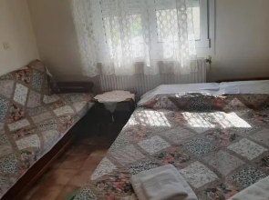 Annas Cottage