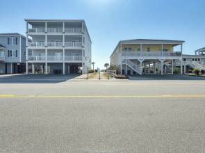 Coastal Oasis w/ Marsh Views in North Myrtle Beach