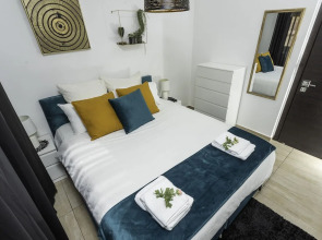 Luxury Villa 4BR with private pool & Jacuzzi Sea View