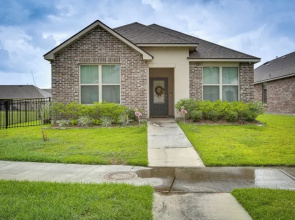 Baton Rouge Vacation Rental: 5 Mi to Lsu!