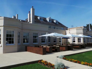 Avisford Park Hotel