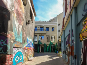 Entire Building in the Heart of Athens Sleeps 15 With Private Rooftop Terrace