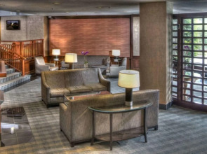 The Virginian Suites, an Ascend Hotel Collection Member