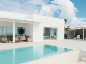 Villa Ainé Luxury Villa