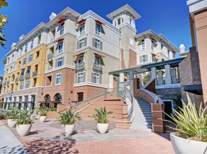 Global Luxury Suites Baypointe Station