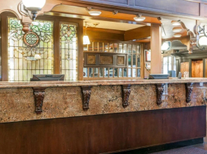 Clarion Hotel And Conference Center