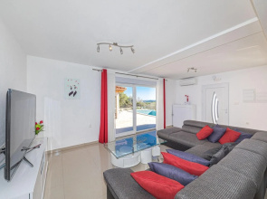 Stunning Home in Seget Vranjica with Outdoor Swimming Pool, Hot Tub & 4 Bedrooms