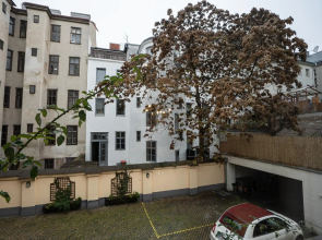 Precious apartment in calm district area