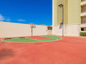 2BR Duplex Palmaruba Condos w Great Location
