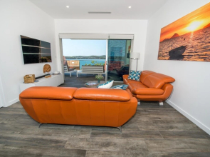 Bluewater Splendour - the Ultimate Beach Home