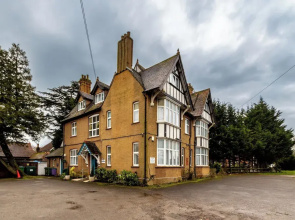 London Gatwick Inn