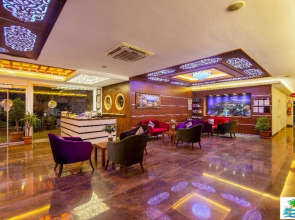 Kleopatra Blue Hawaii Hotel