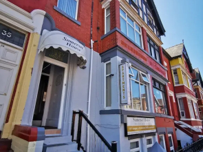Immaculate 1-bed Apartment in Blackpool - Sleeps 5