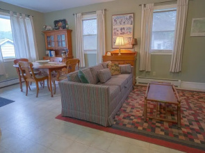 Munson s on Main - Apartment