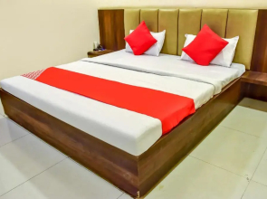 Hotel Platinum by OYO Rooms