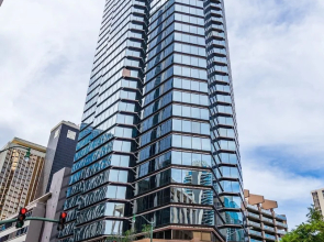 Spacious Downtown Executive Retreat Free Parking