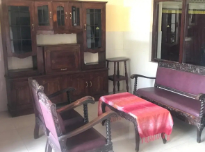 Hotel O Wisma Gading Syariah