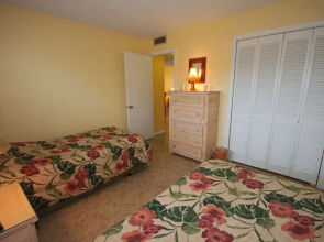 336 El Matador 2 Bedroom Condo by RedAwning