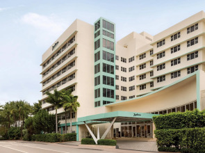 Radisson Resort Miami Beach