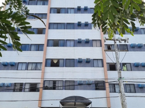 Apê 2 quartos no melhor da Pajuçara M804