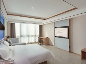 Elong R.YUN Hotel (Nanjing Getang Subway Station)