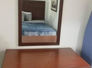 OSU 2 Queens AC WI-FI Coffee Private Hotel 125 Booking