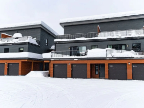 Powder Village Retreat by Revelstoke Vacations