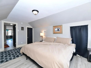 2 houses in 1 heart of Fountain Square DT Indy