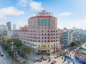 Wena Hotel (Pengtai Department Store, Gao'an Avenue, Yichun)