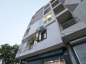 Oyo 40167 Yesh Residency