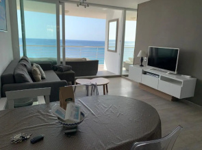 Sea front, design, Air Conditioning, heating, First floor, 4beds