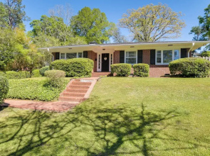 Fayetteville Vacation Rental - 1 Mi to Downtown!