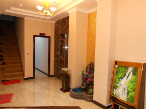 Linzhi Huarui Hotel