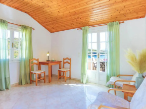 Anna Apartment Agios Stephanos